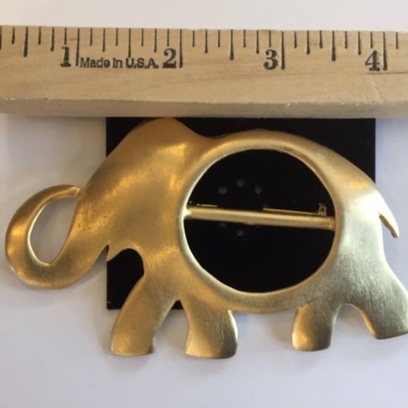Jewelry - ELEPHANT Scarf Clip Brooch Pin